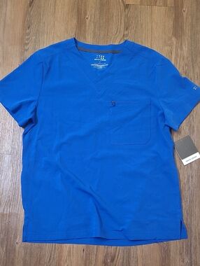 White Cross women's V-Neck Scrub Top - Blue‎